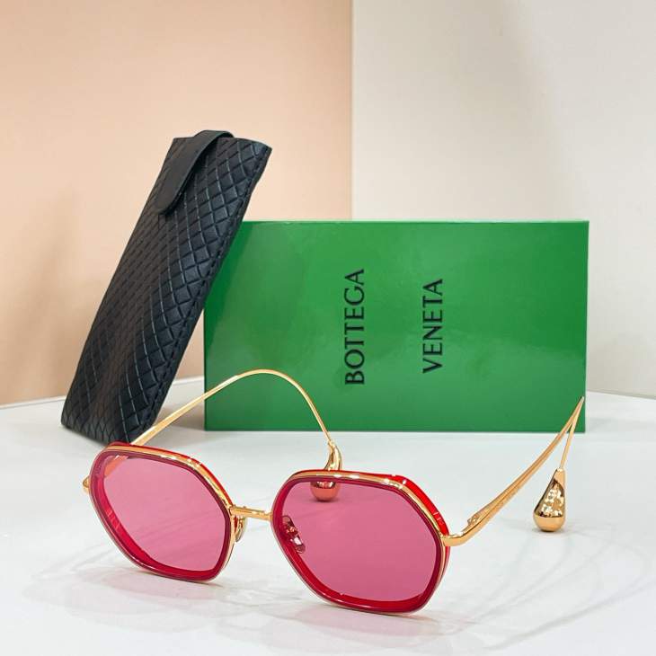 Picture of Bottega Veneta Sunglasses _SKUfw80235974fw